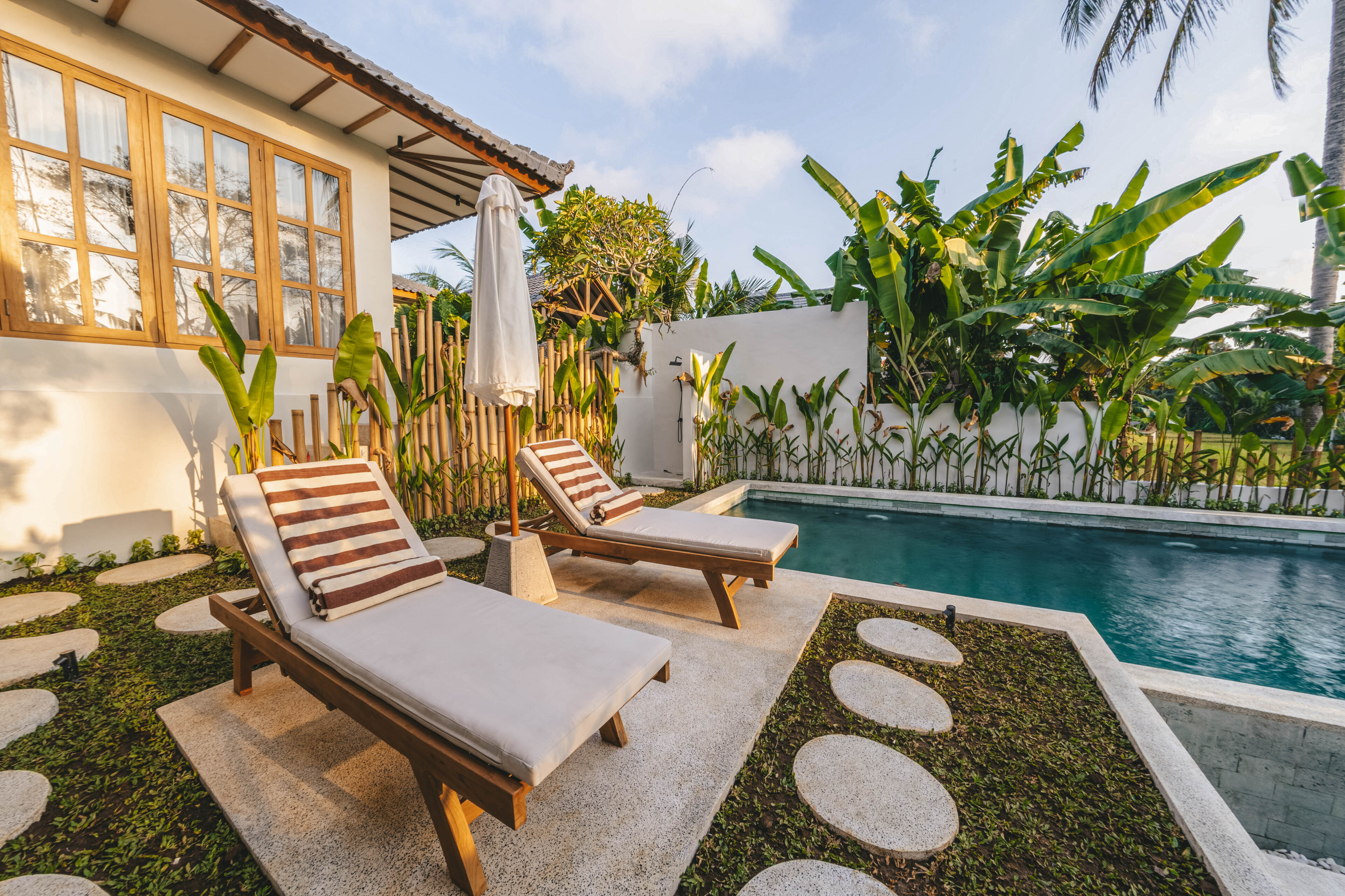 Вилла ,расположенная в уединенном и тихом месте. Убуд 2 спальни