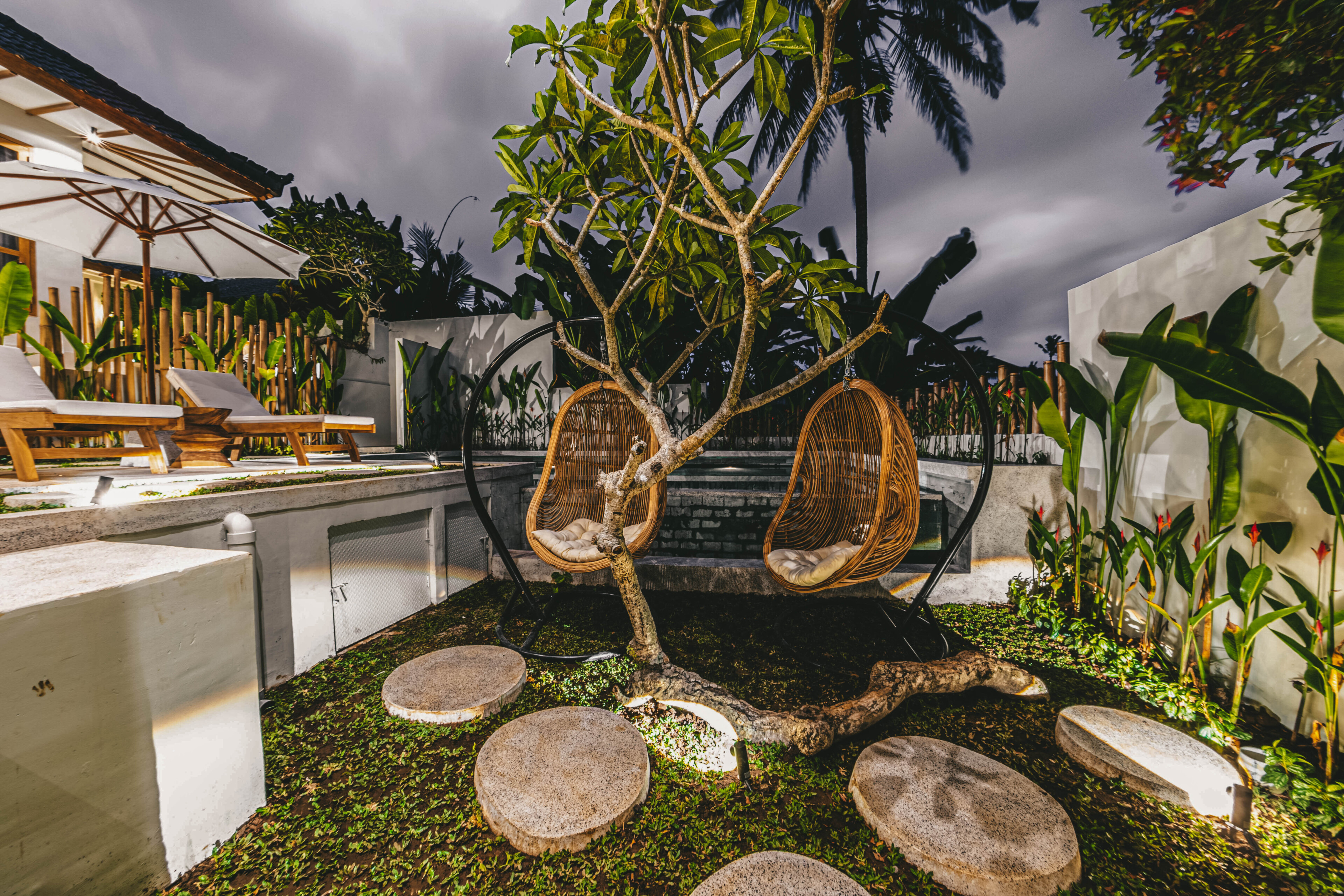 Вилла ,расположенная в уединенном и тихом месте. Убуд 2 спальни