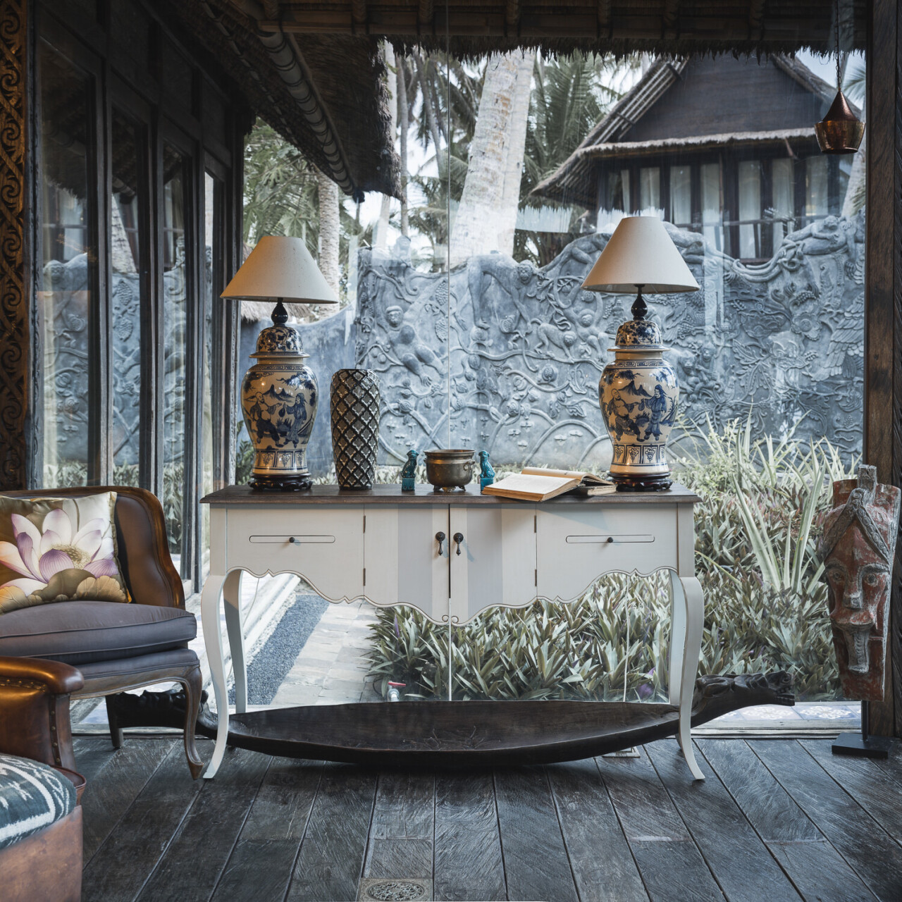 Вилла с собственной террасой на берегу океана. Пасут 120м² 2 спальни