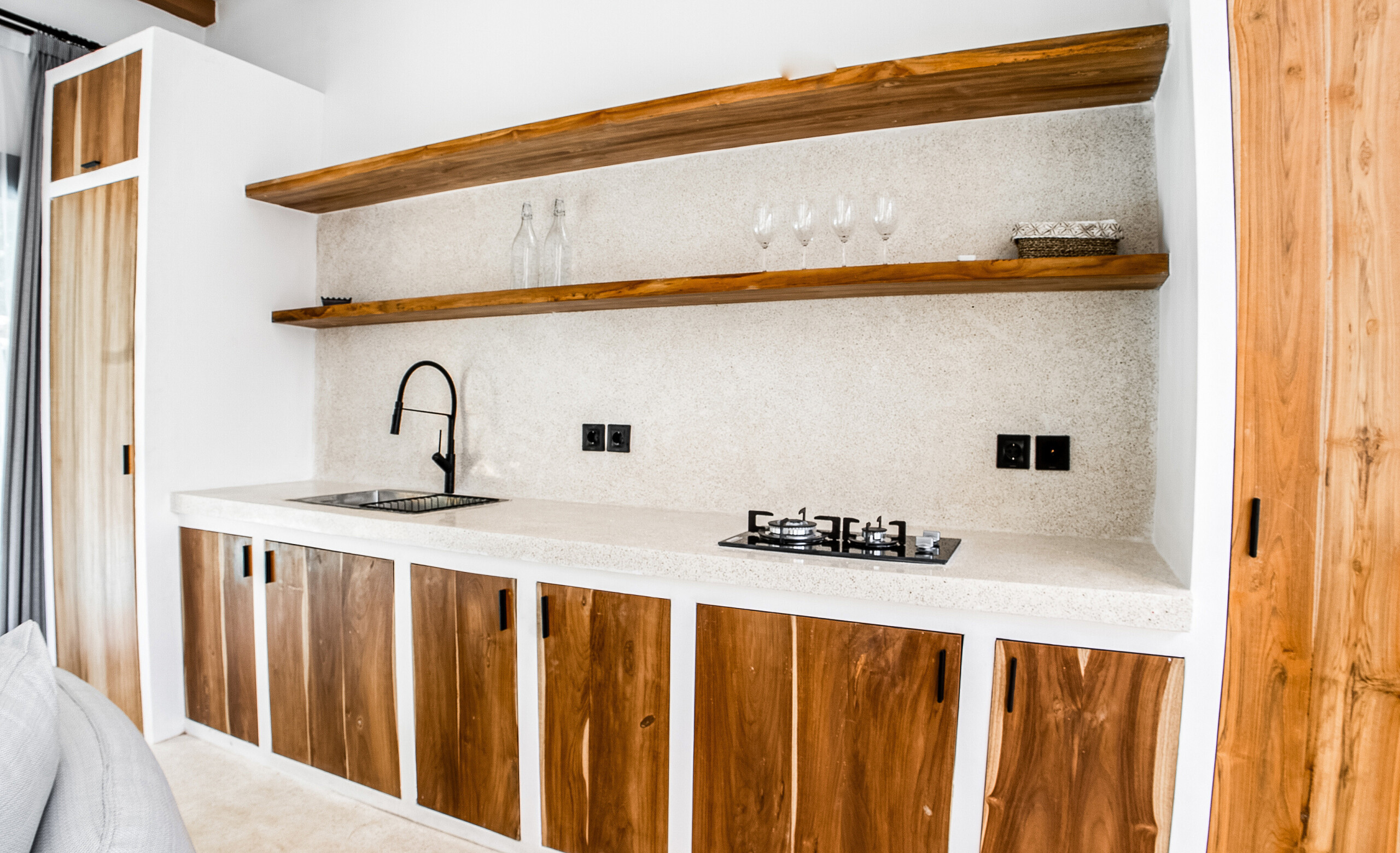 Вилла в десяти минутах от центра, с видом на джунгли. Убуд 2 спальни