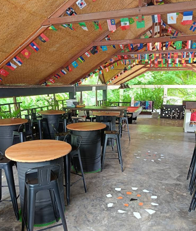 Lava Bar Beach Lounge & Sports Bar Gili Trawangan