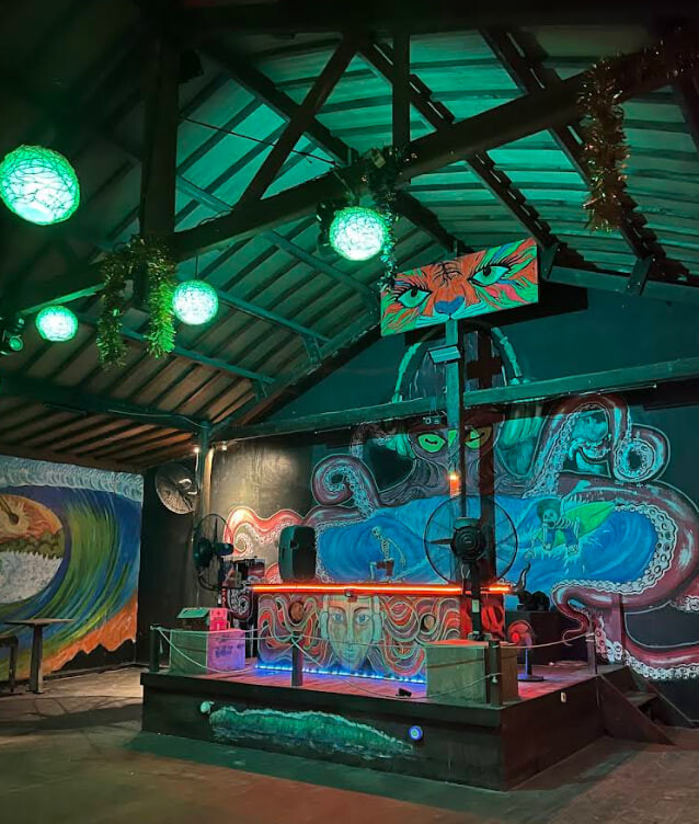 Ombak Bar