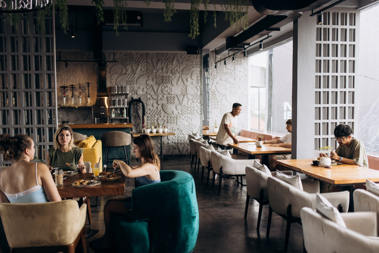 Murmur lounge restaurant