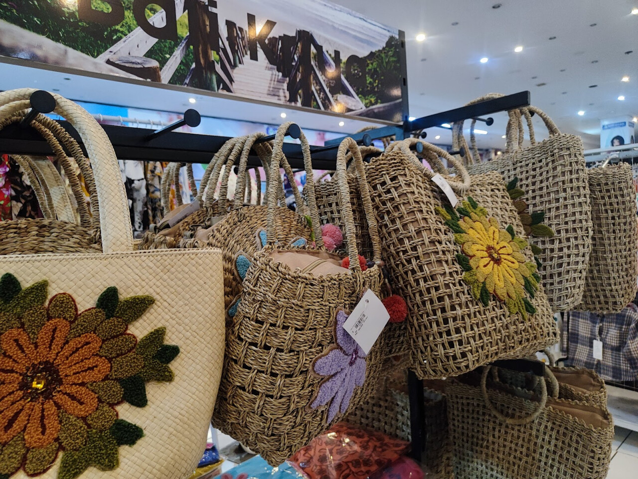 ArtaSedana Supermarket Market