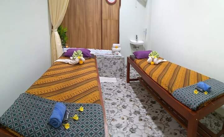 Home's Spa