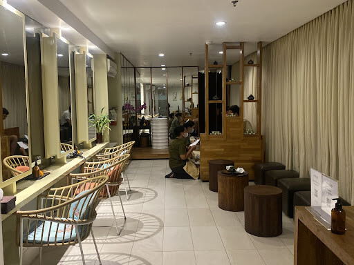 De Nyuh Spa and Beauty Salon Seminyak