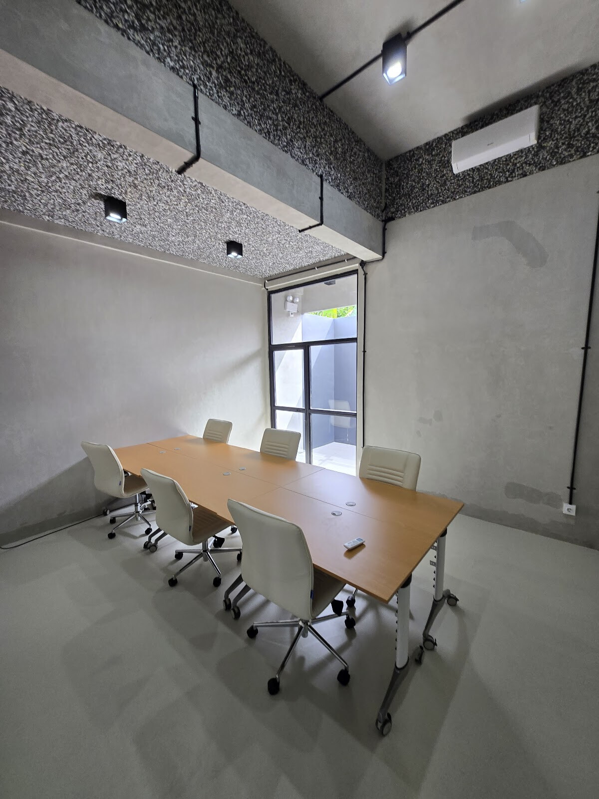 FLOW workspace