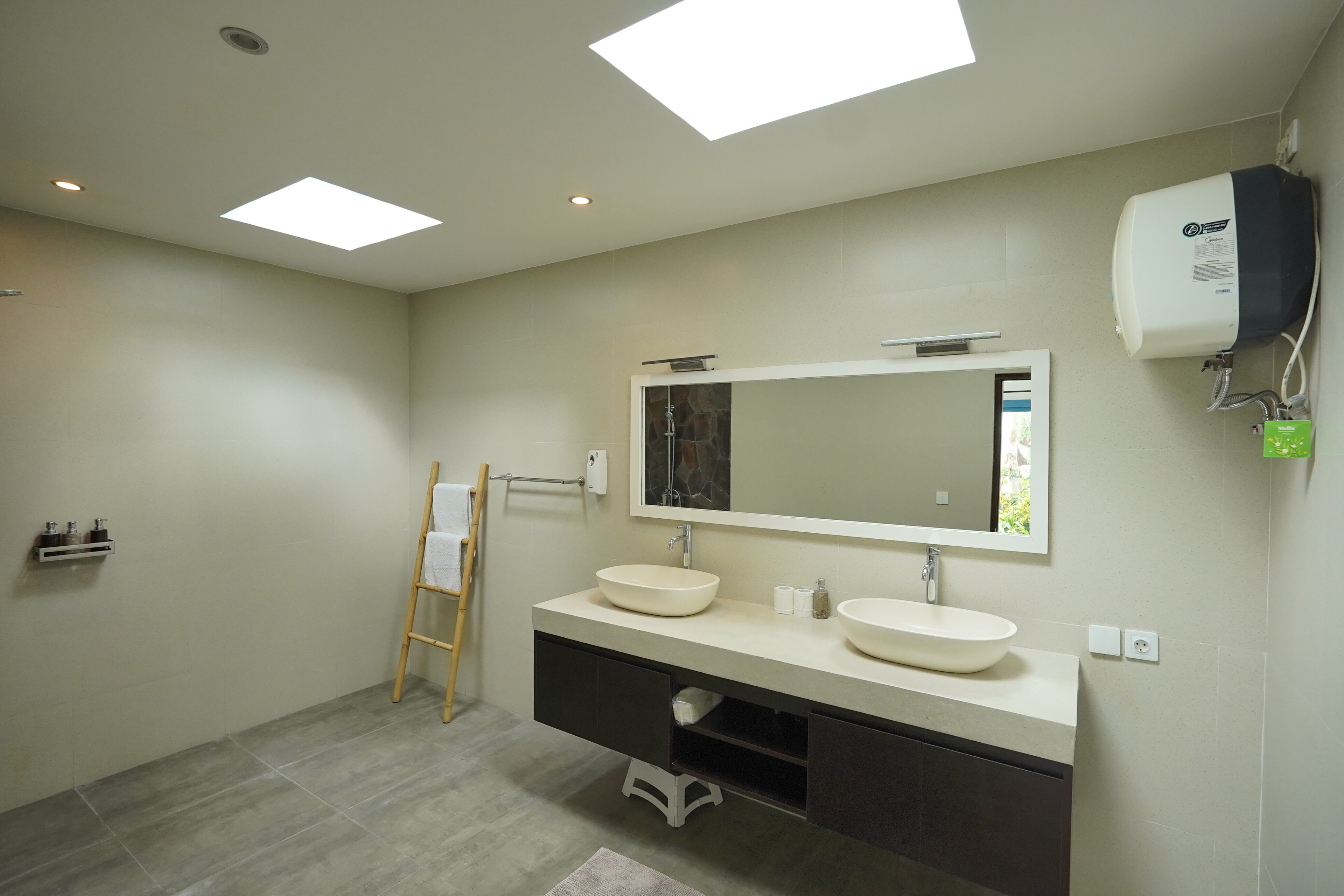 Вилла в семиньяке Кута 399м² 3 спальни