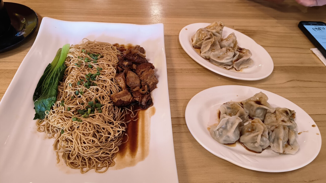 Wong Fei Hung Sunset Road, Authentic Hong Kong BBQ & Dim Sum 黄飞鸿（Sunset Road) 港式烧腊粥粉面饭店