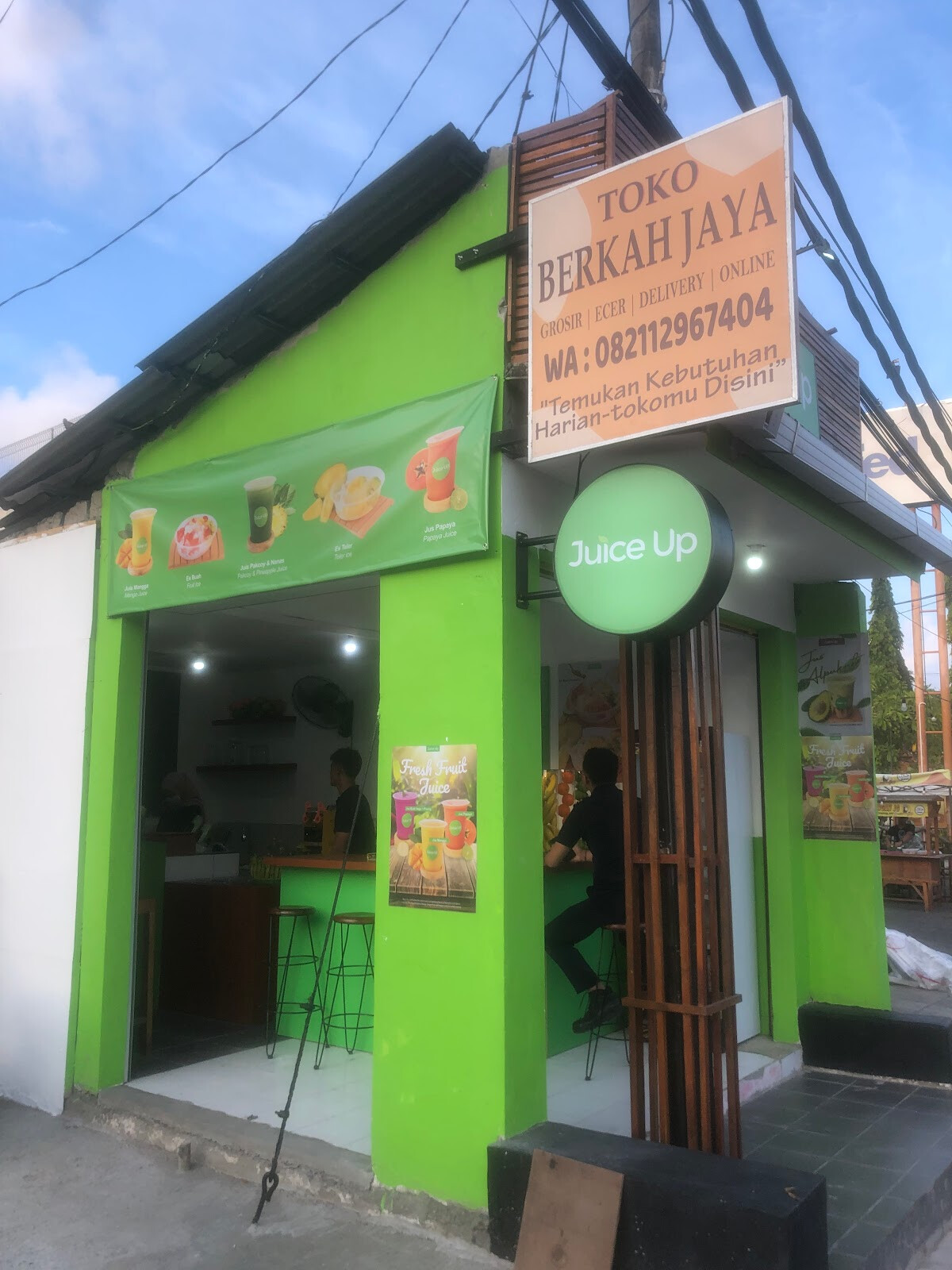 Juice Up (jus dan es buah)
