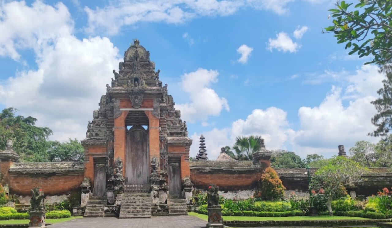 Taman Ayun Temple