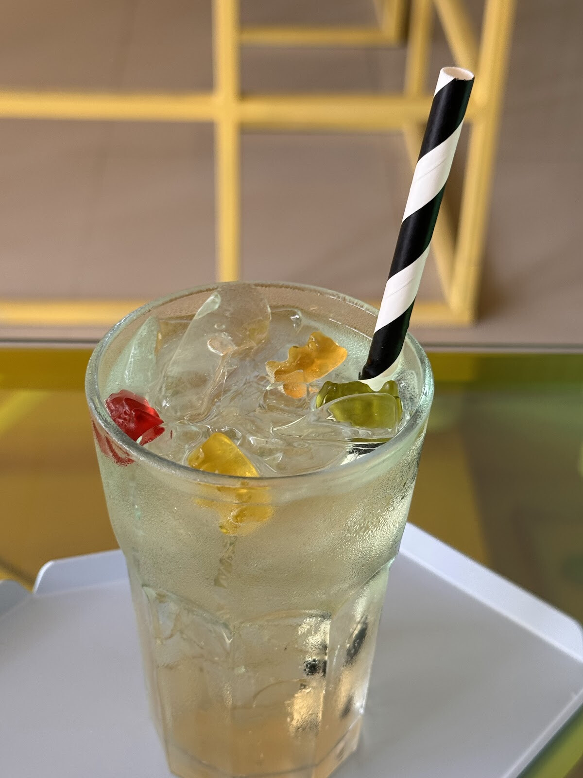 Cream soda family bistro