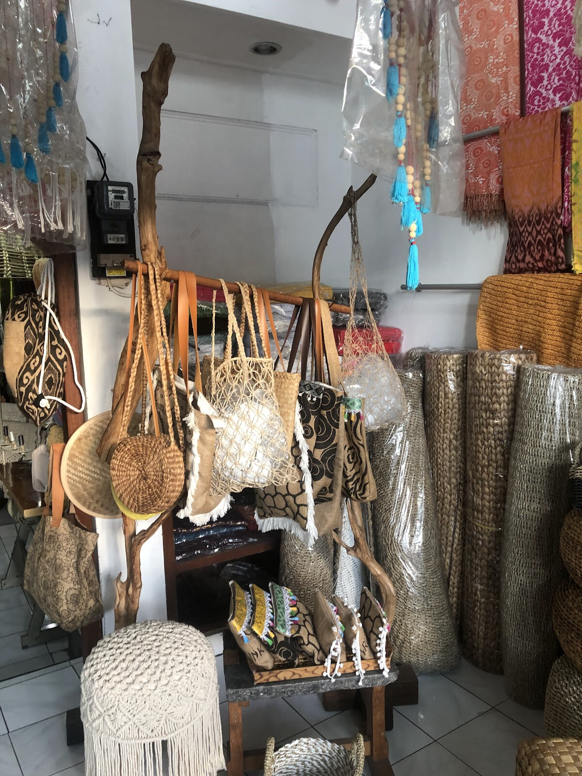 Kaya Natural home decoration shop