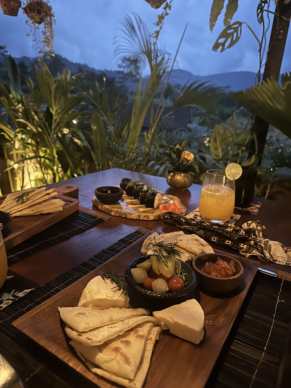 Asri Dining by Samanvaya