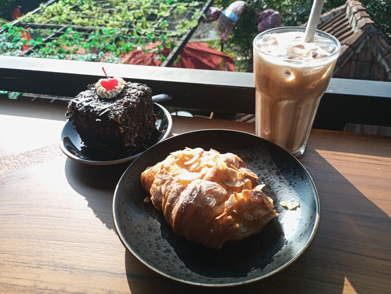 Alhambra Bakery Cafe