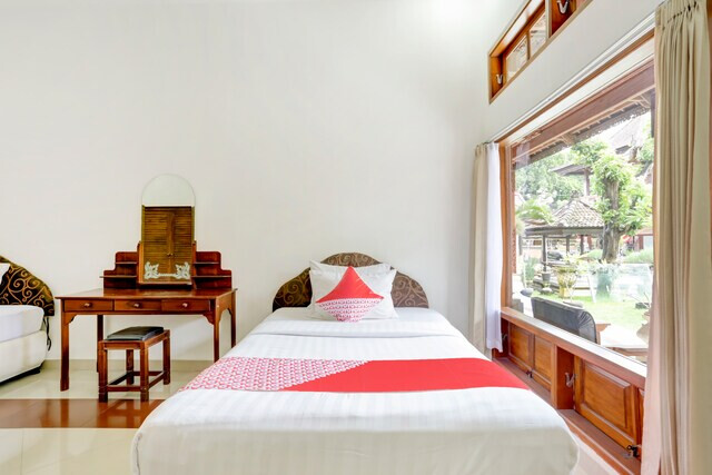 Super OYO 3261 Hotel Ratu
