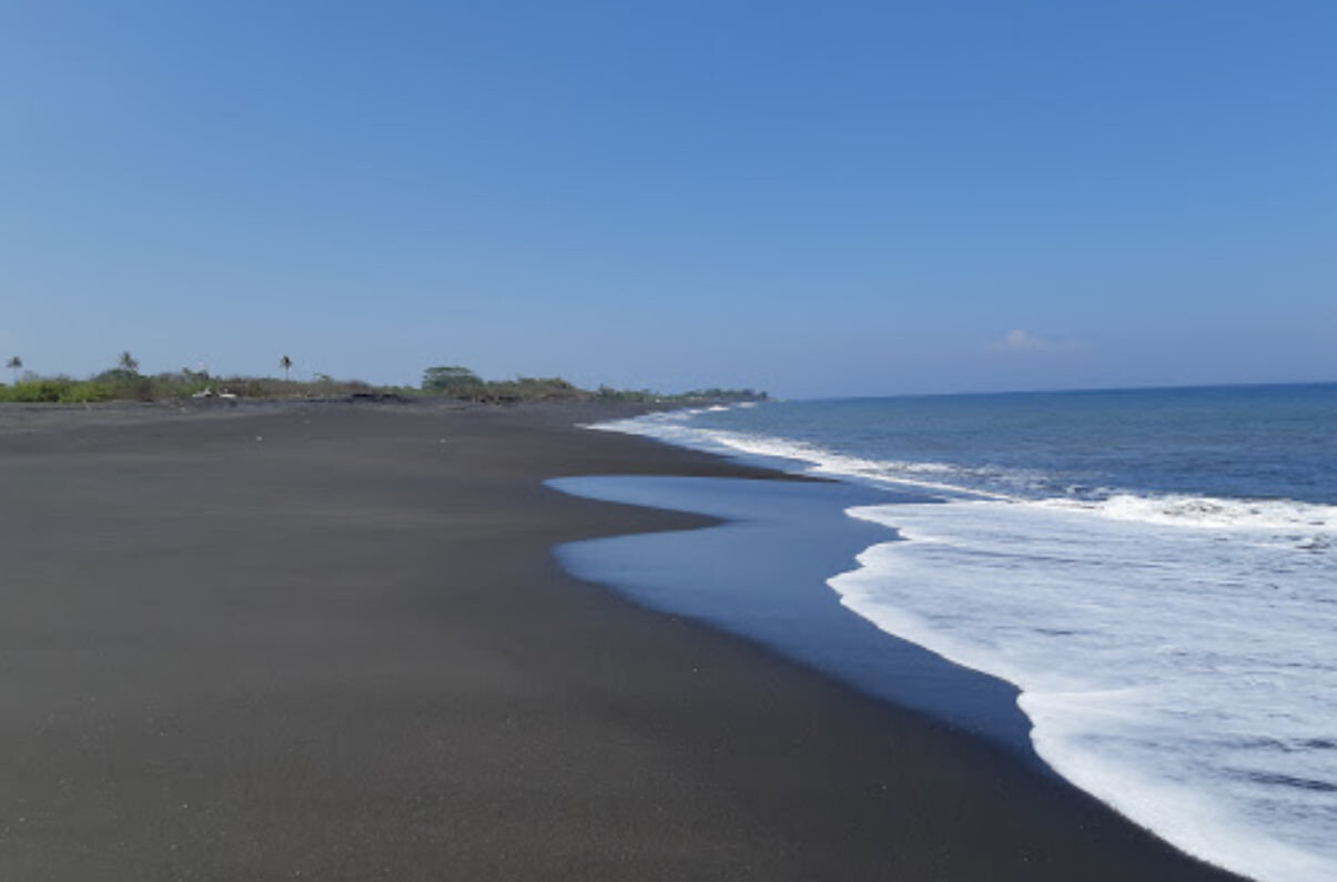 Пантай Lepang beach
