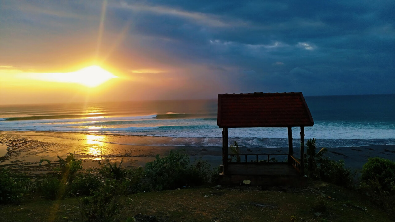 Balangan cliff sunset point