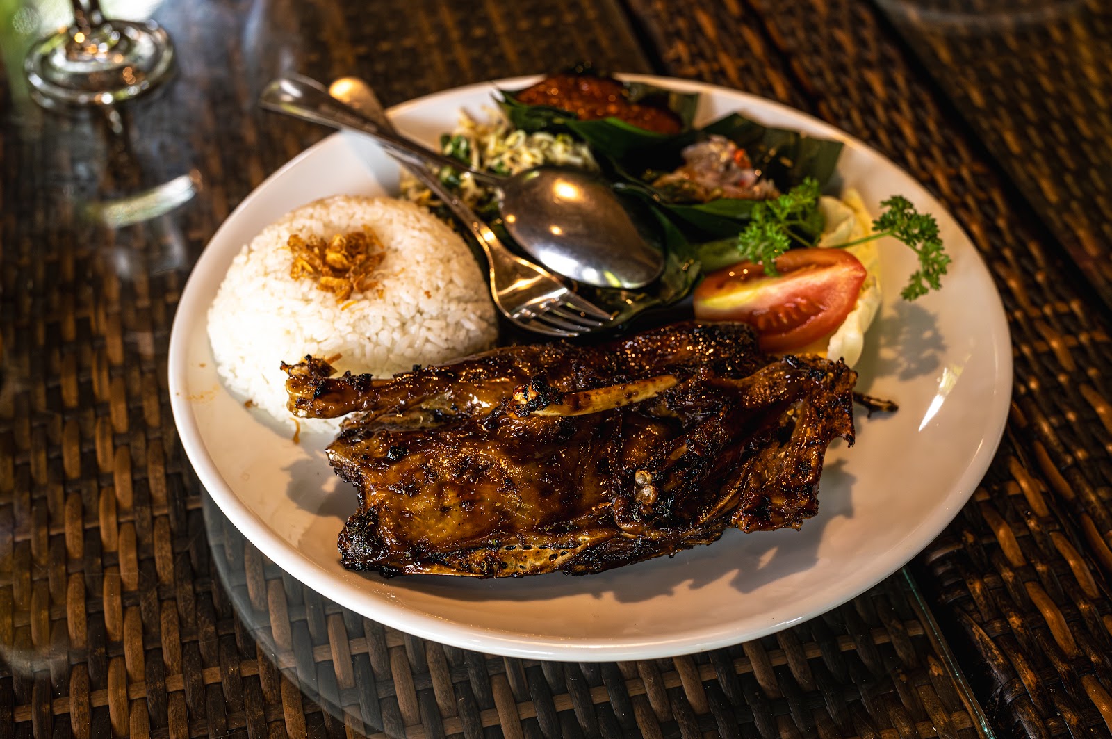 кафе Bebek Tepi Sawah 3
