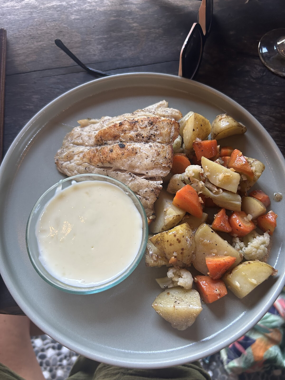 Sari Timbul Restaurant - сад и фотозона
