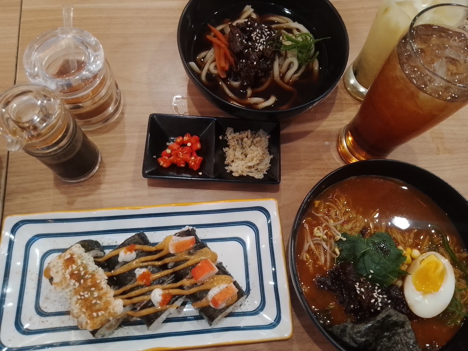кафе The Hungry Sushi Epicentrum Mall 3