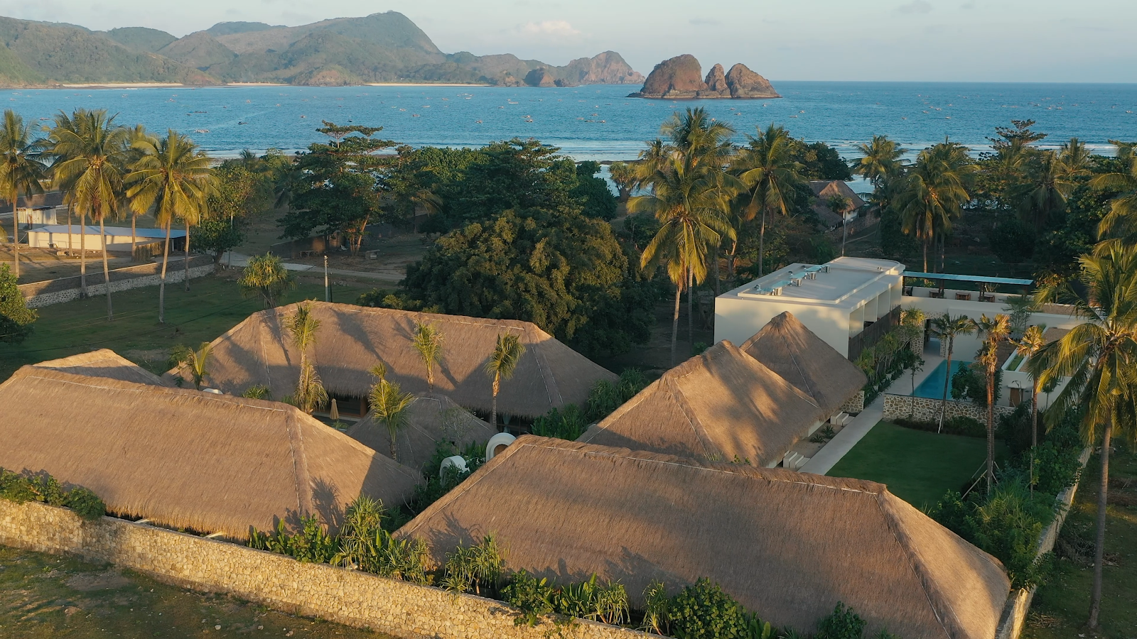 Boni Beach Lombok | Hotel & Restaurant