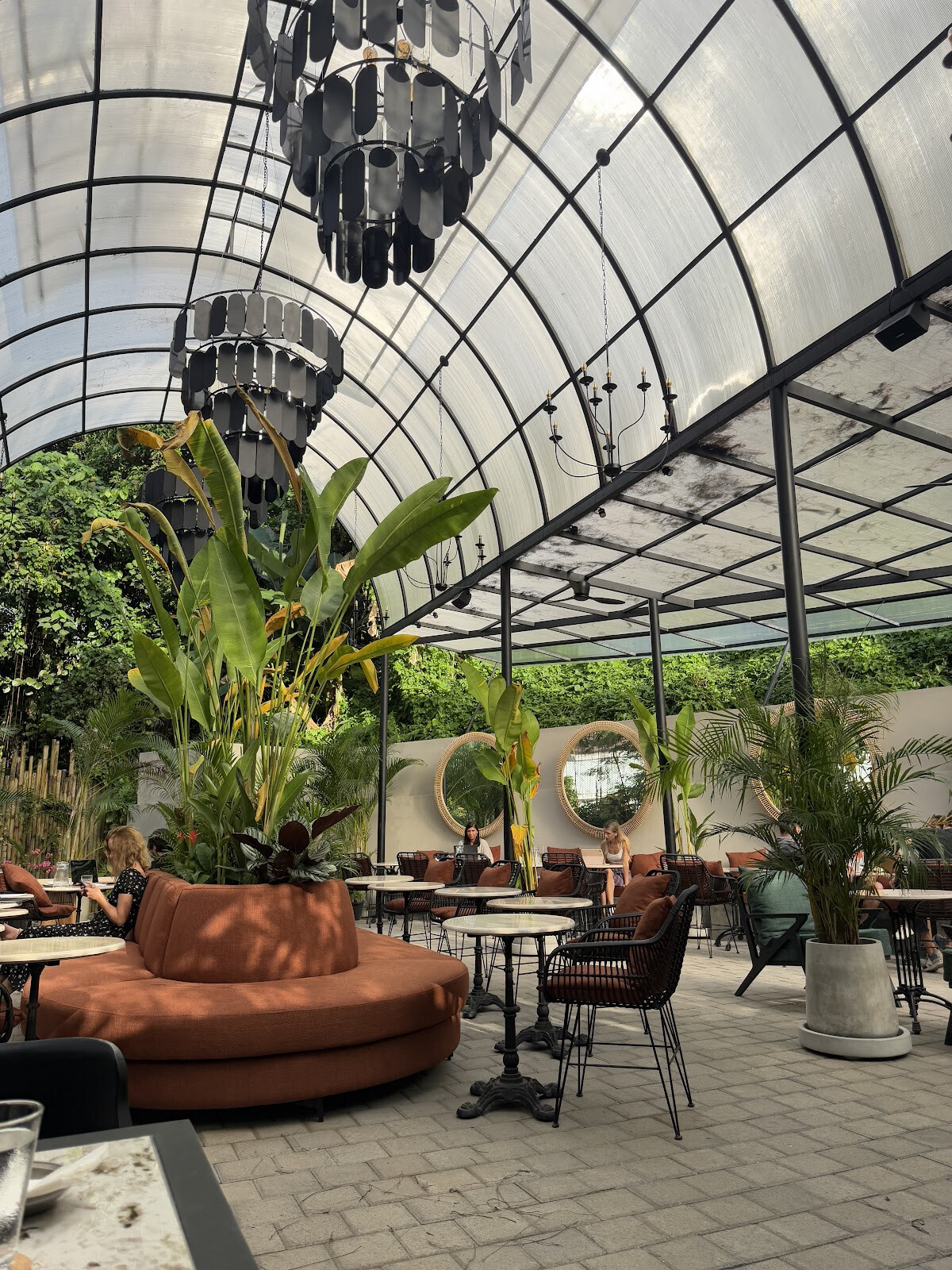 MAMU GARDEN (cafe & shisha lounge)