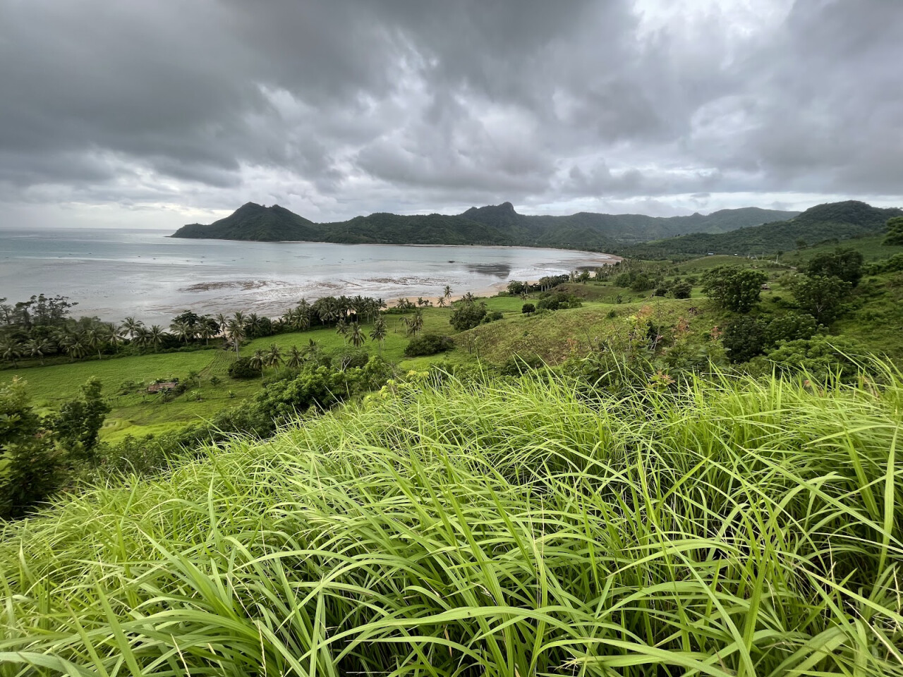 TOLANG EMPAK HILL