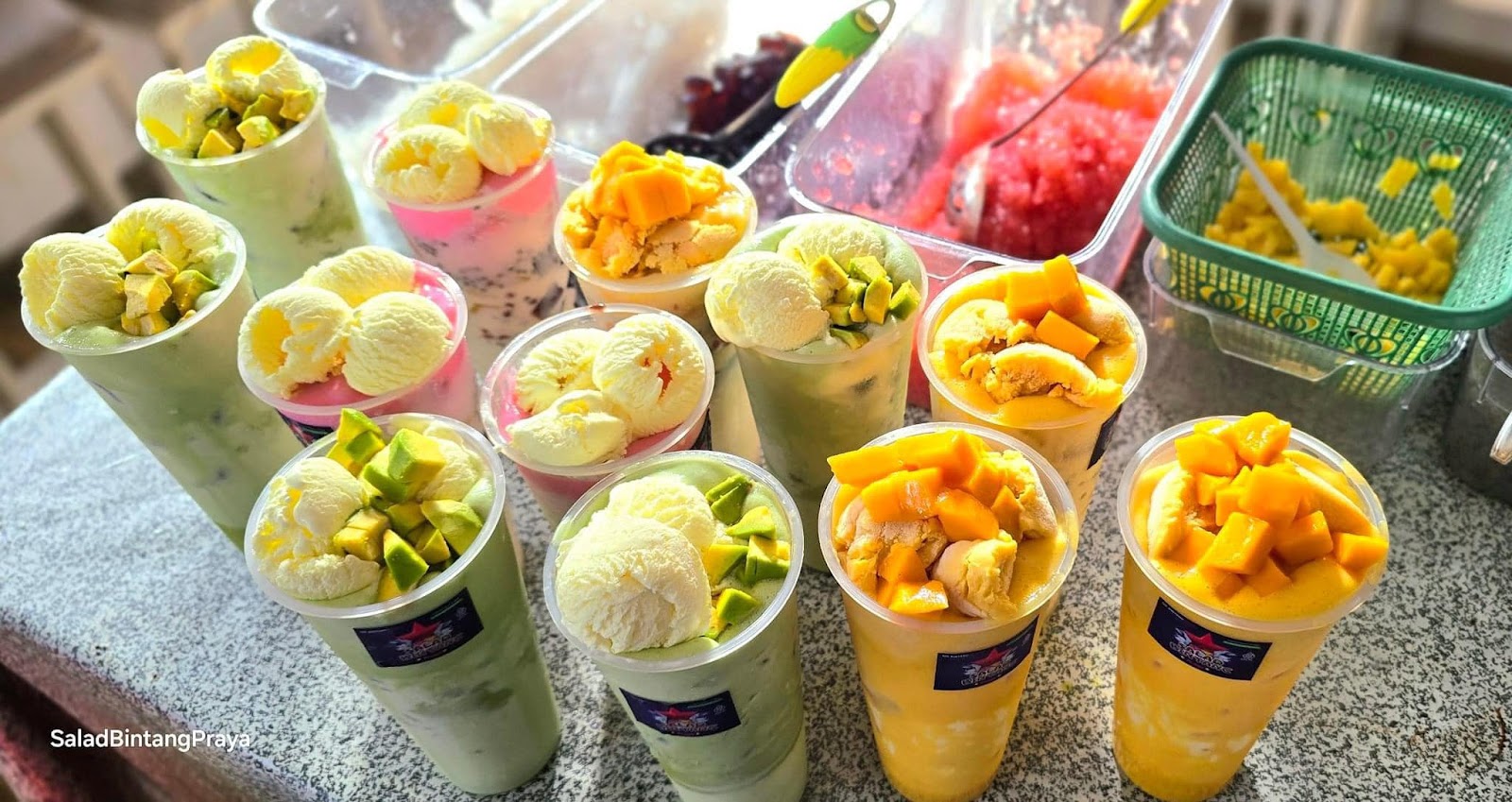 кафе Salad Buah Bintang