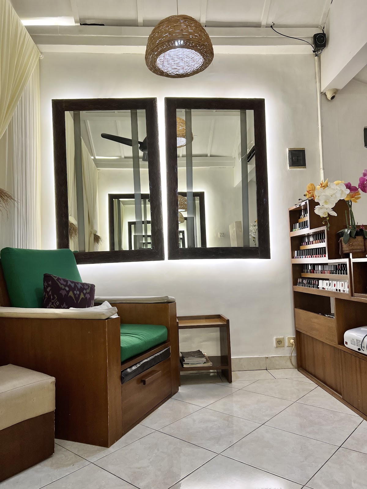 Skin Organic Spa & Waxing Salon (Goutama)