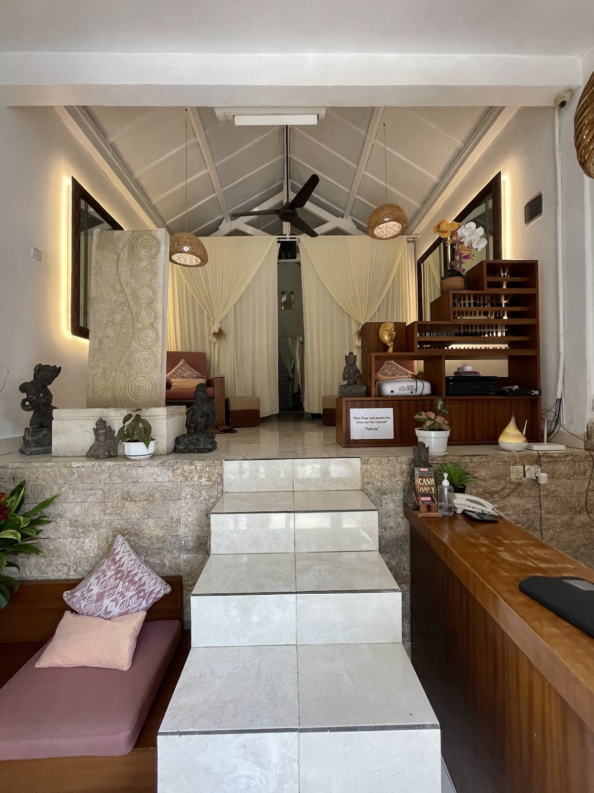 Skin Organic Spa & Waxing Salon (Goutama)