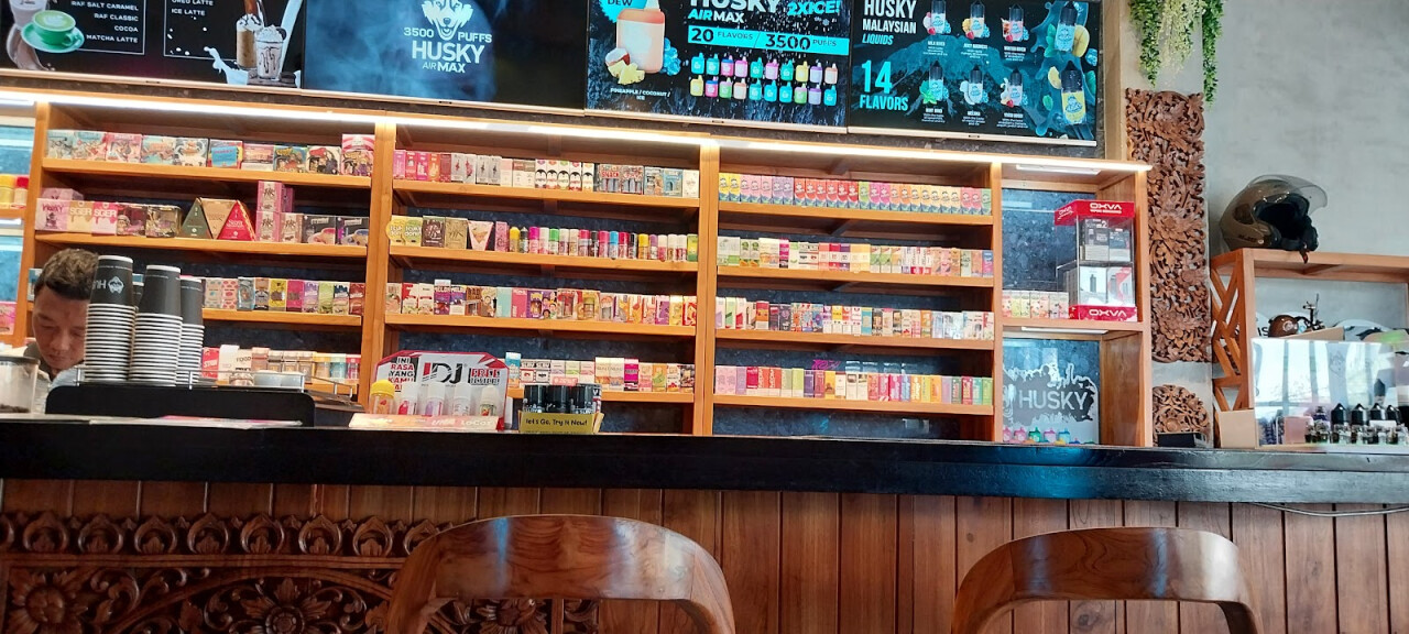 Husky Vape & Coffee