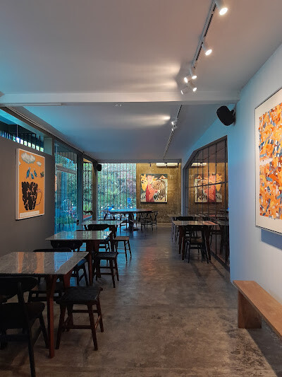 TONYRAKA Art Lounge
