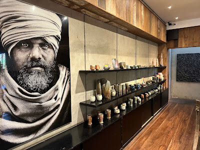 TONYRAKA Art Lounge