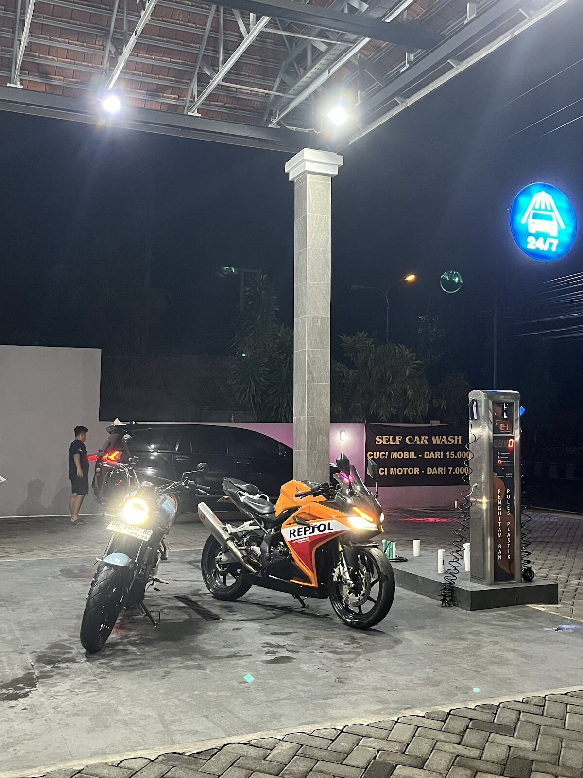 Self Car Wash