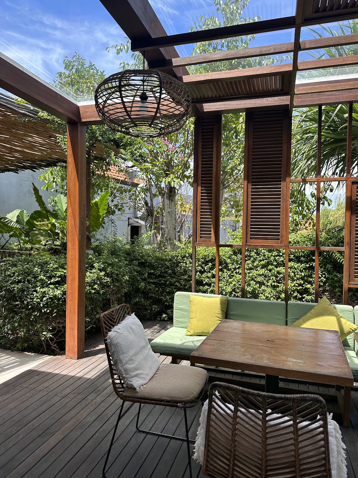 Lush Kitchen - Cafe, Breakfast, Grill. Healthy Food