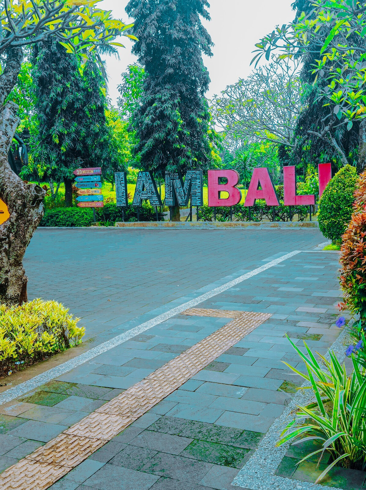 Lapangan Niti Mandala Renon - Monumen Perjuangan Rakyat Bali
