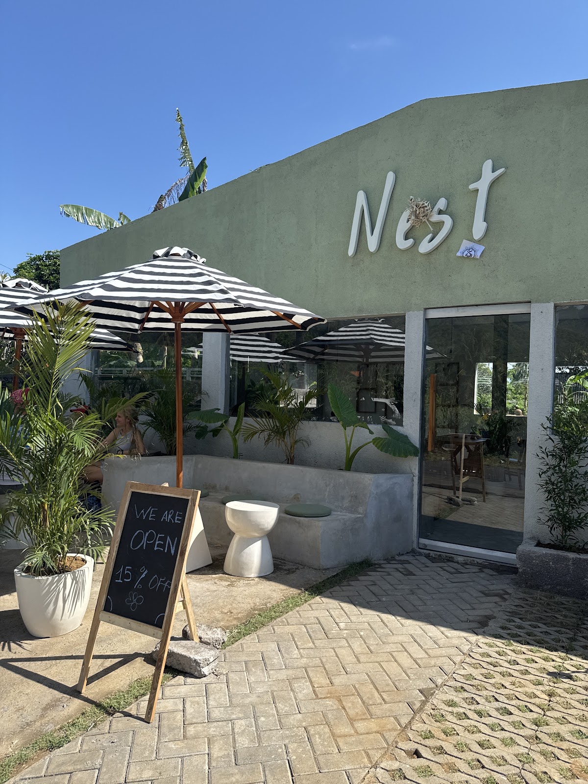 кафе NEST Restaurant Amed 2