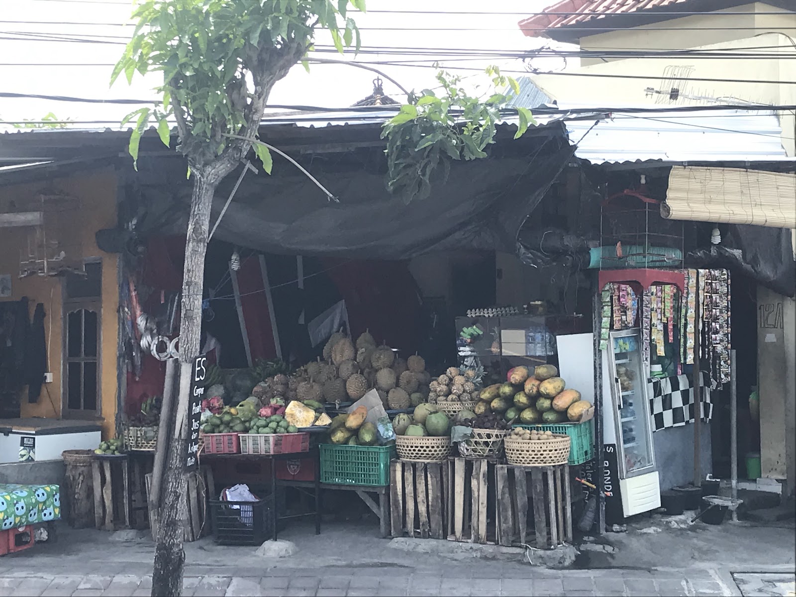 рынок Fresh fruit