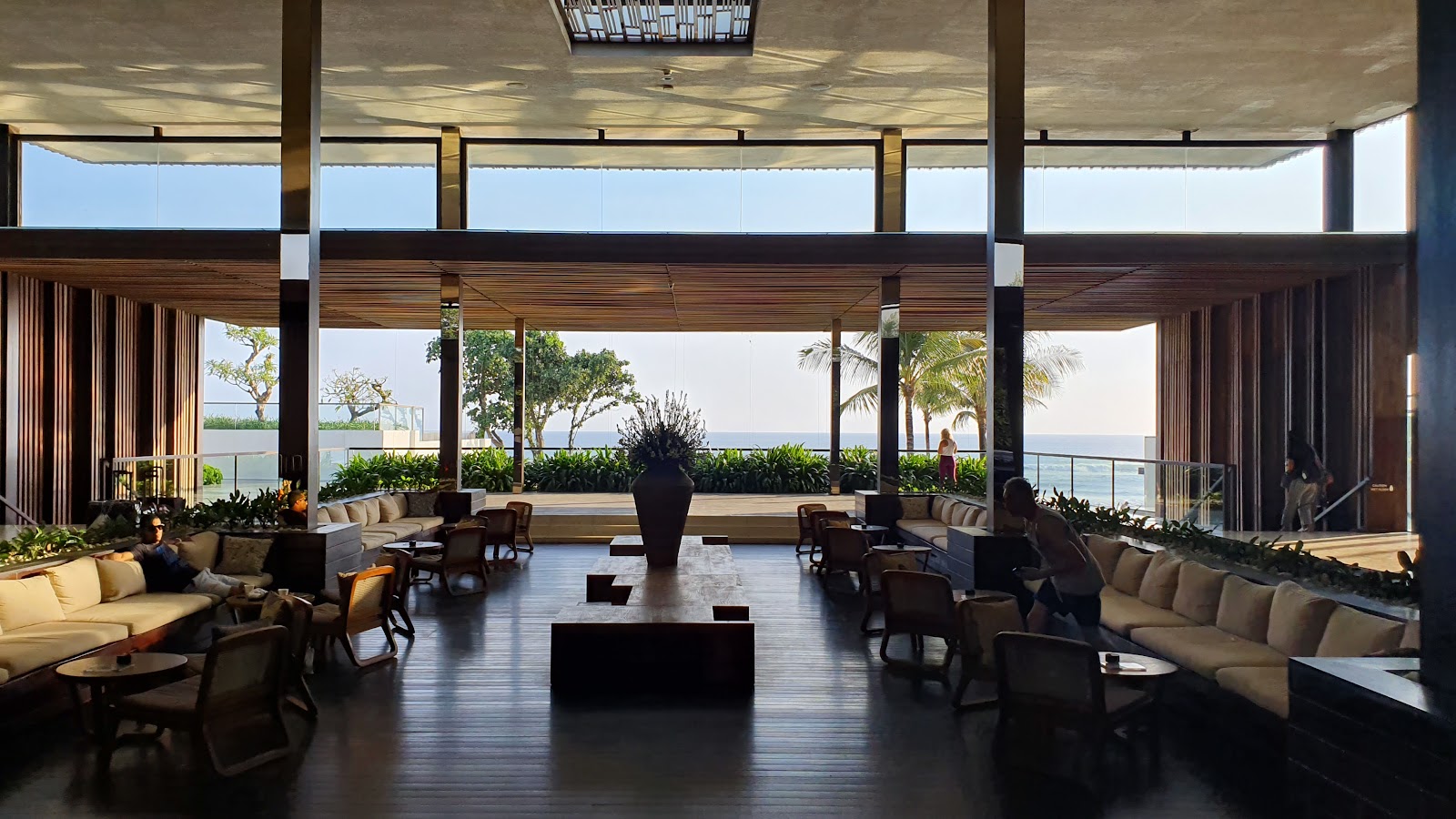 Beach Bar - Alila Seminyak