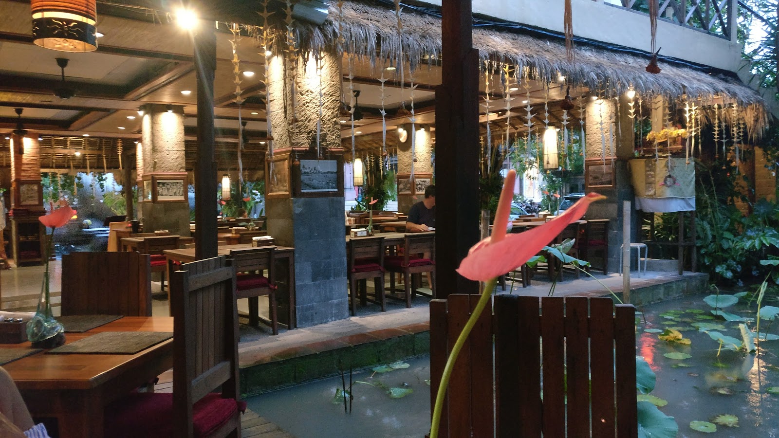 De'warung