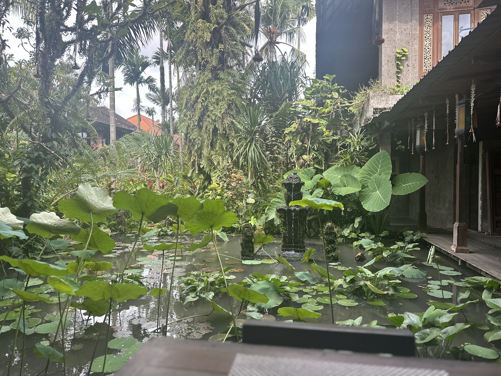 De'warung
