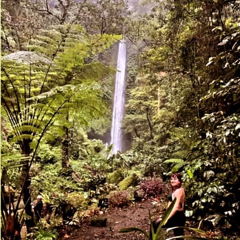 Pucak manik waterfall