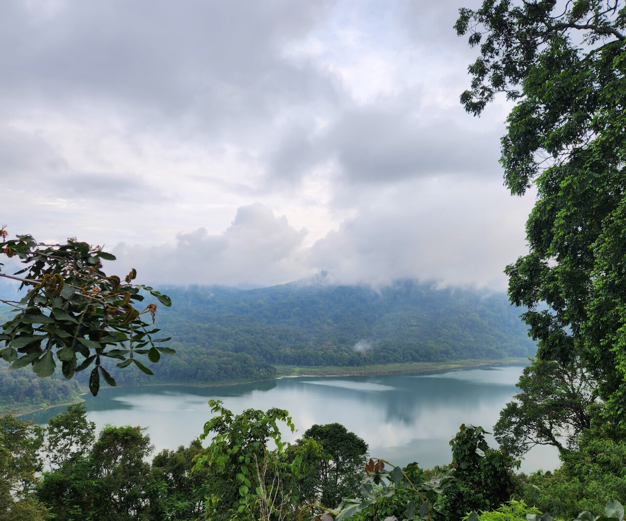 Munduk Waterfalls Trekking Point