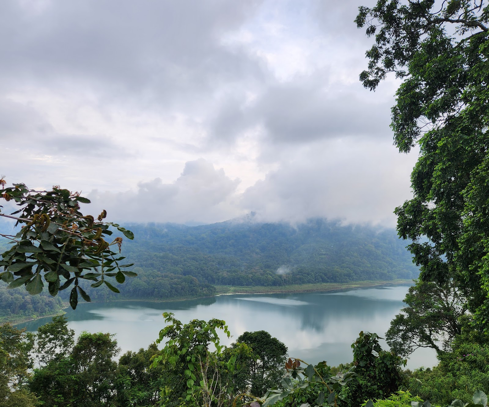 Munduk Waterfalls Trekking Point