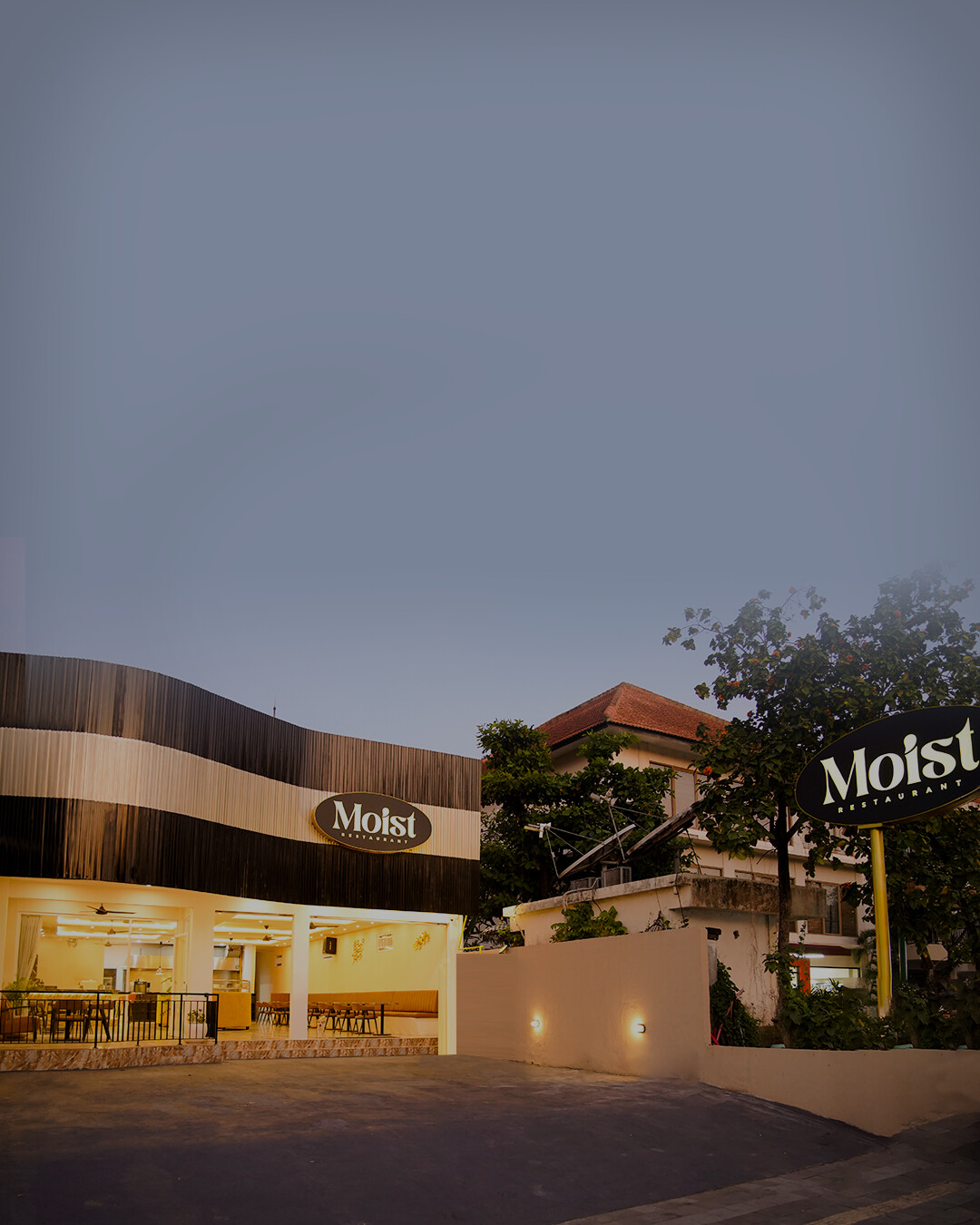 MOIST RESTAURANT