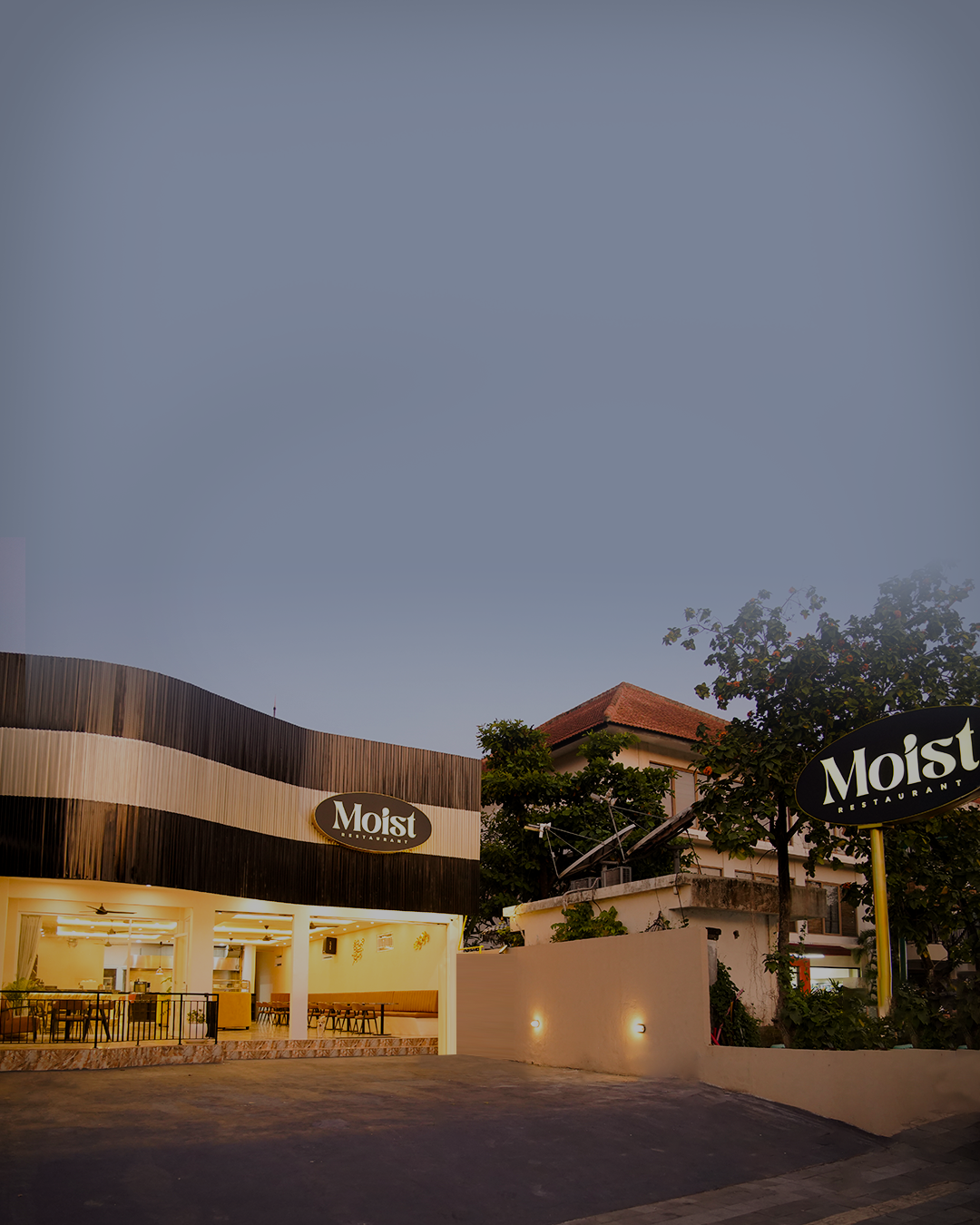 MOIST RESTAURANT