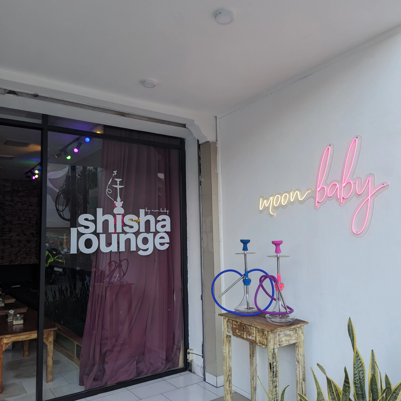 MOON BABY x SYOWI | Shisha Lounge & Custom Jewelery