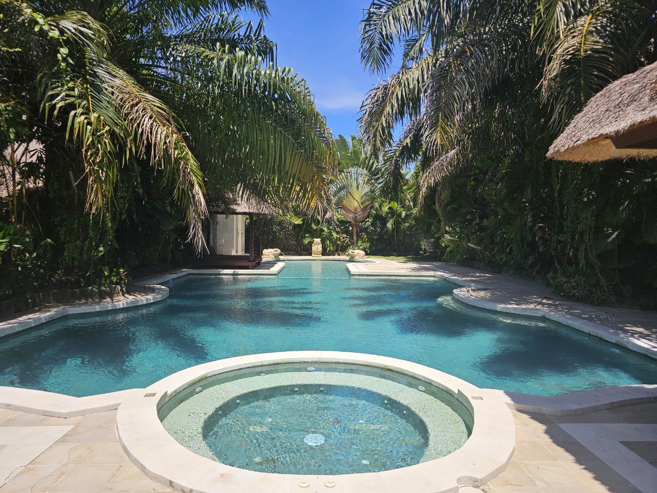 Вилла стильная Гианьяр 3 спальни