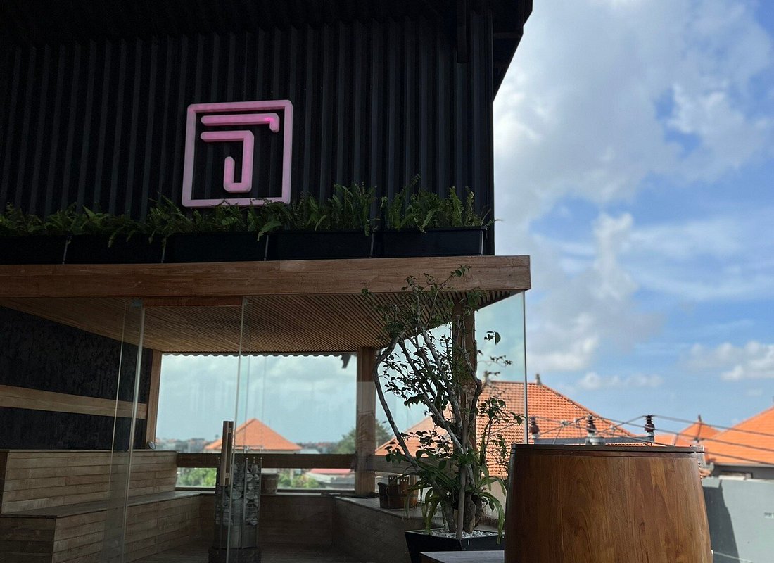 TOPGYM Batu Bolong